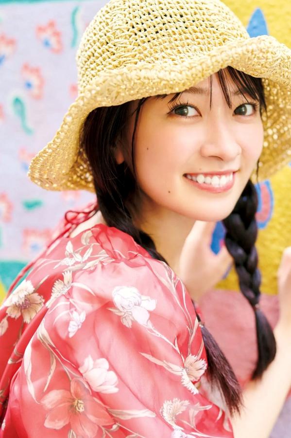   鈴原希実《届け》写真集 - 日本治愈系女神户外旅拍与优雅私房画报 [126P]第60张图片