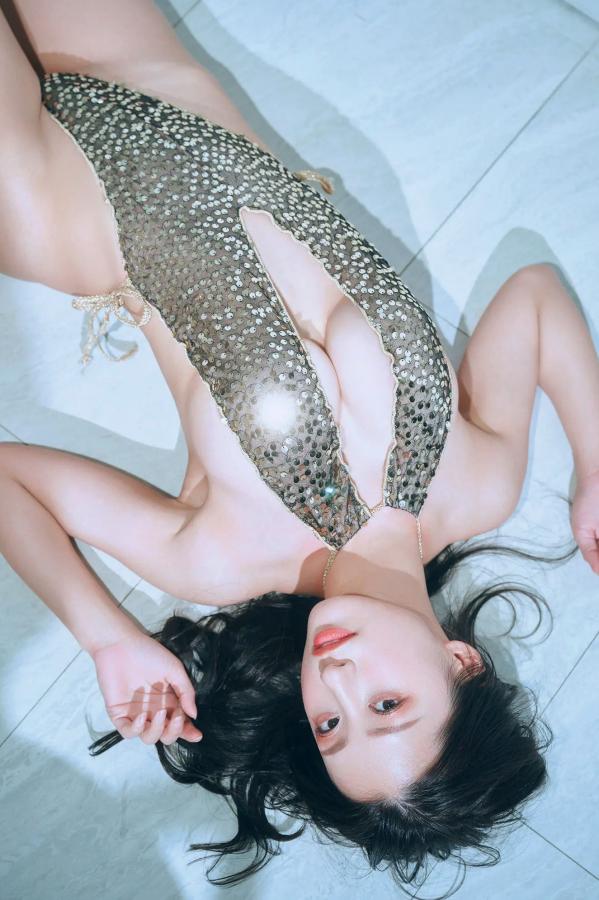 澄田綾乃  澄田綾乃 - From Twiligh To The Night 红色内衣性感魅惑私房写真 [41P]第26张图片