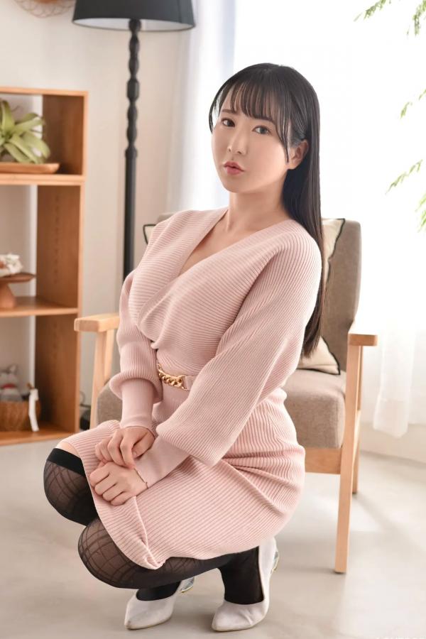   [LOVEPOP] Luna Amemiya 雨宮留菜 Photoset 04 [101P] 粉色针织裙温婉家居性感私房写真第29张图片