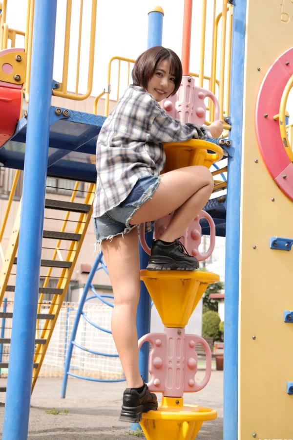   [LOVEPOP] Moeka Sasaki 佐々木萌香 Photoset 72 [108P] 户外游乐场清纯短发美腿写真第59张图片