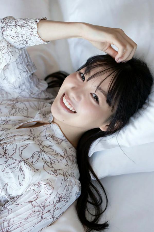   吉澤遥奈 - Pureness 阳光街拍与性感比基尼私房写真 [89P]第7张图片