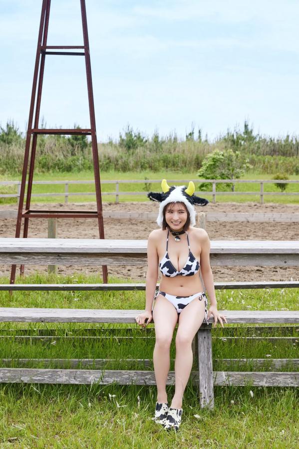    三田悠貴 - モ～ッと！夢中にさせちゃうもん 奶牛装比基尼户外性感写真 [51P]第21张图片
