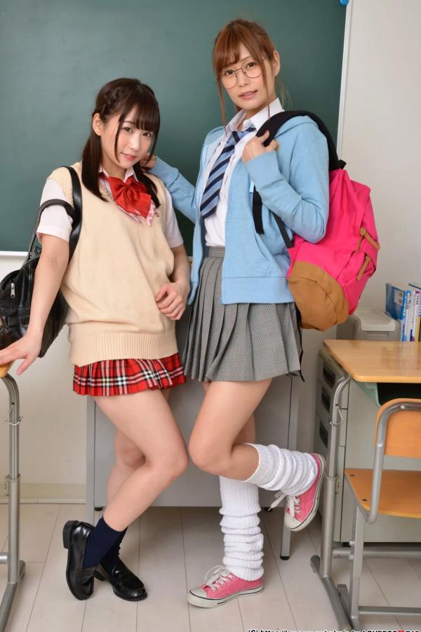   [LOVEPOP] Hikaru Konno 紺野ひかる & Yuri Shinomiya 篠宮ゆり Photoset 01 [123P] 教室校服制服美腿诱惑写真第1张图片