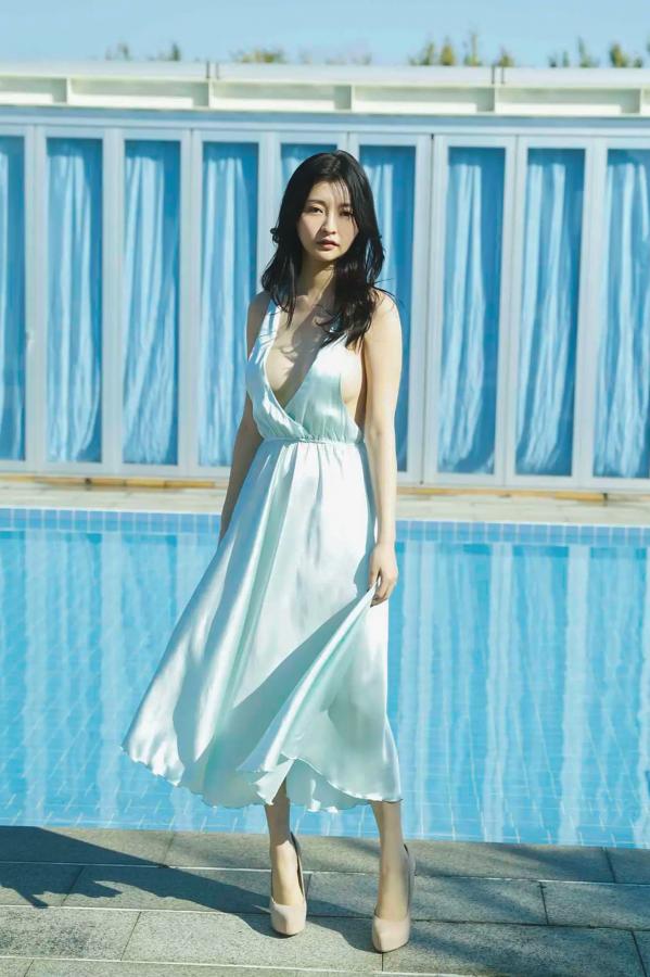   桥本萌花 - glamorous 湿身浴室性感私房写真 [49P]第2张图片