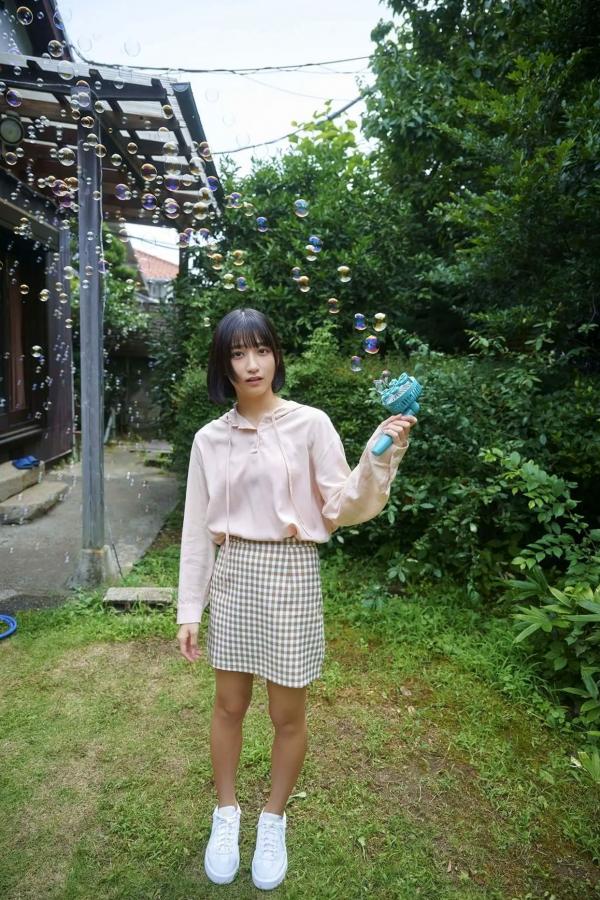   水野瞳 - 瞬間、恋に落ちる [81P] 日本清纯美少女家居比基尼性感写真第13张图片