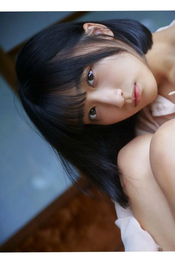   水野瞳 - 瞬間、恋に落ちる [81P] 日本清纯美少女家居比基尼性感写真第19张图片