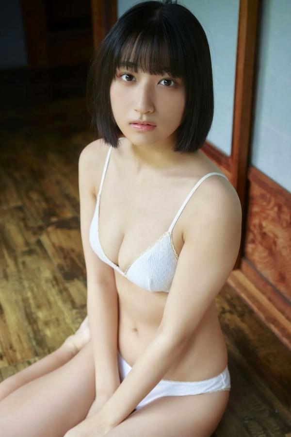   水野瞳 - 瞬間、恋に落ちる [81P] 日本清纯美少女家居比基尼性感写真第23张图片