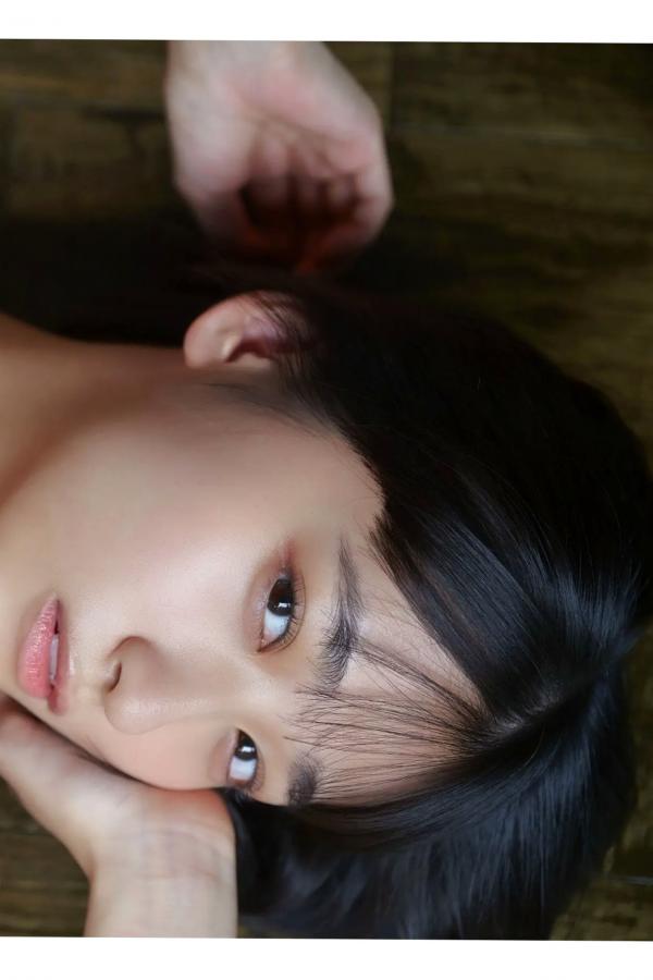   水野瞳 - 瞬間、恋に落ちる [81P] 日本清纯美少女家居比基尼性感写真第35张图片