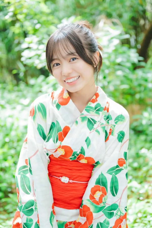   加藤綾乃 - なつやすみ！和服与浅色比基尼清新夏日写真 [54P]第2张图片