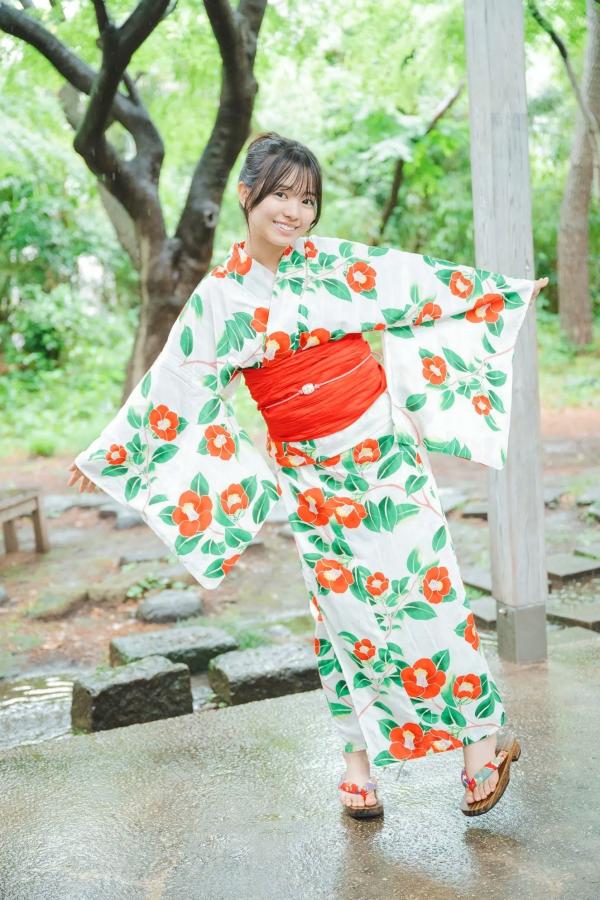   加藤綾乃 - なつやすみ！和服与浅色比基尼清新夏日写真 [54P]第11张图片
