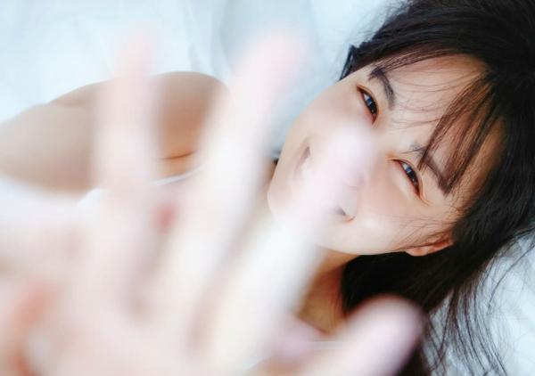    賀喜遥香 - まっさら [117P] 纯白比基尼海滩度假与都市清新街拍写真第55张图片