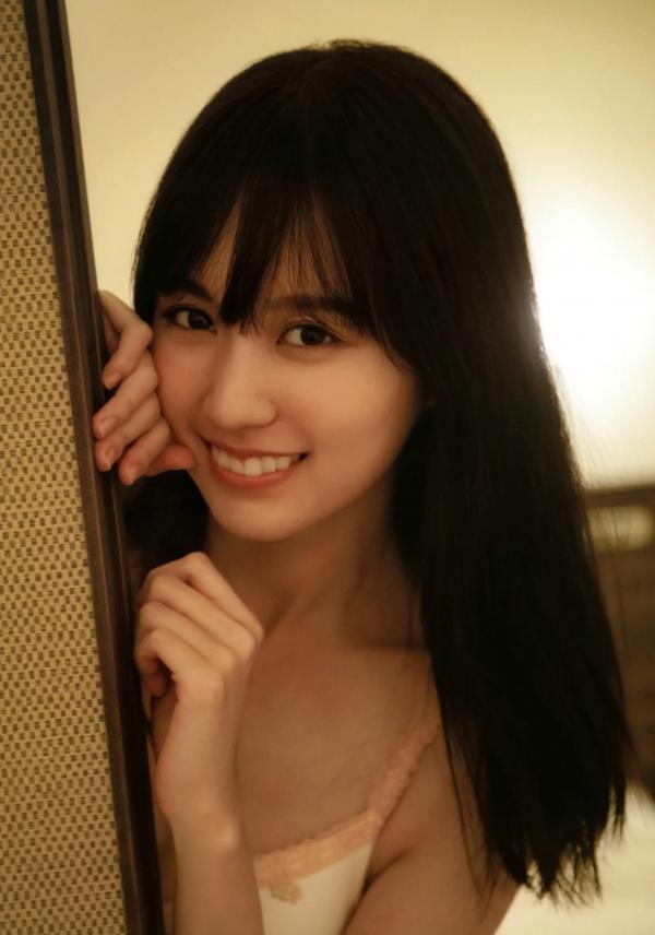    賀喜遥香 - まっさら [117P] 纯白比基尼海滩度假与都市清新街拍写真第77张图片