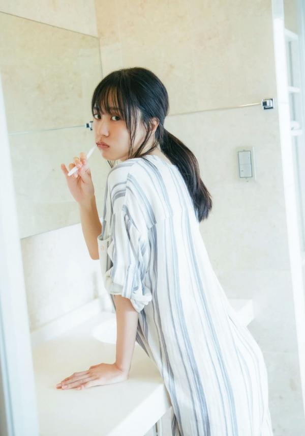    賀喜遥香 - まっさら [117P] 纯白比基尼海滩度假与都市清新街拍写真第81张图片
