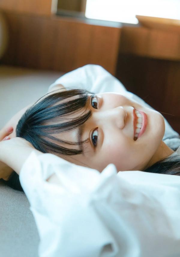    賀喜遥香 - まっさら [117P] 纯白比基尼海滩度假与都市清新街拍写真第108张图片