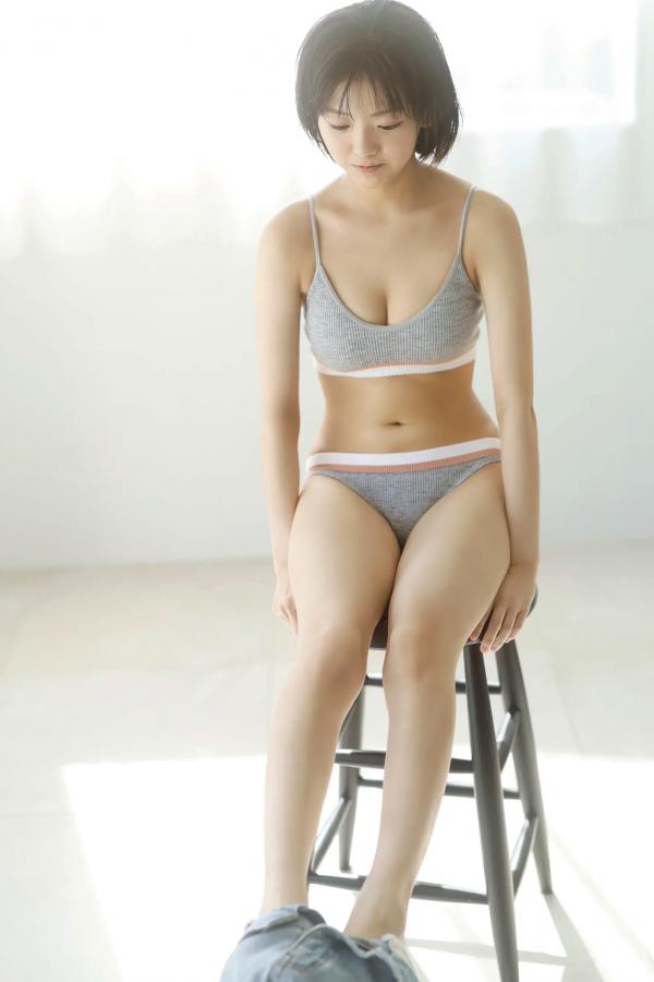   大熊杏優 - 阳光家居白色比基尼清纯性感写真[53P]第18张图片