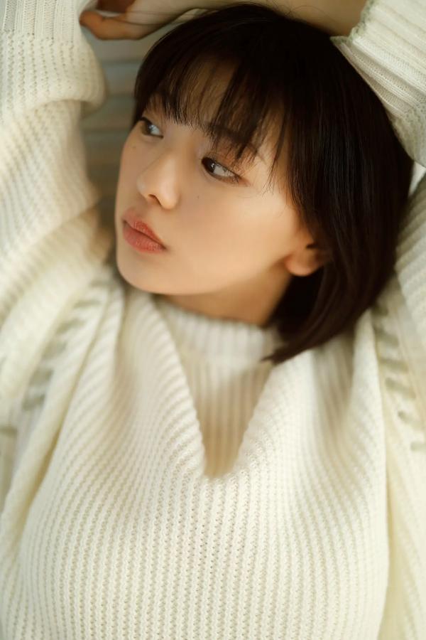   大熊杏優 - 阳光家居白色比基尼清纯性感写真[53P]第33张图片