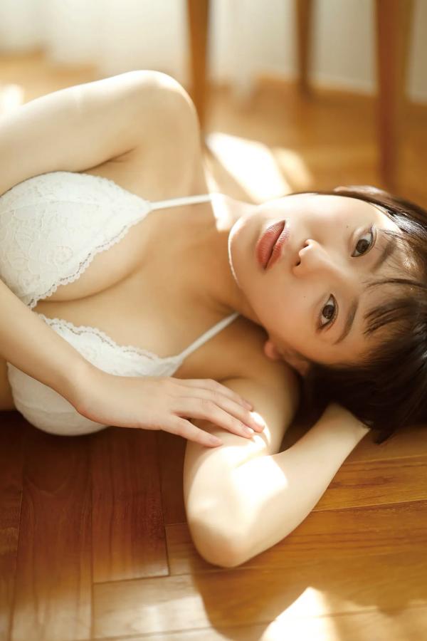   大熊杏優 - 阳光家居白色比基尼清纯性感写真[53P]第47张图片
