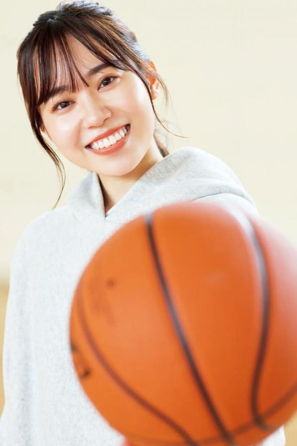   伊達さゆり写真集《あしあと》：清纯治愈系家居与沙滩戏水写真 [109P]第7张图片