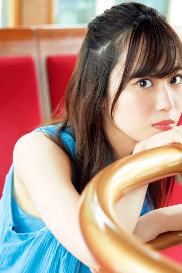    伊達さゆり写真集《あしあと》：清纯治愈系家居与沙滩戏水写真 [109P]第31张图片