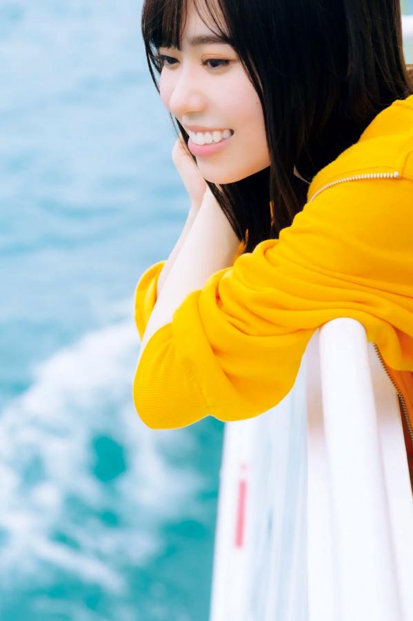    伊達さゆり写真集《あしあと》：清纯治愈系家居与沙滩戏水写真 [109P]第51张图片