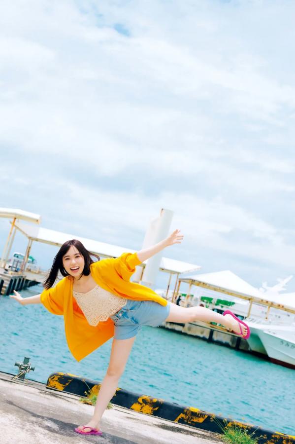    伊達さゆり写真集《あしあと》：清纯治愈系家居与沙滩戏水写真 [109P]第54张图片