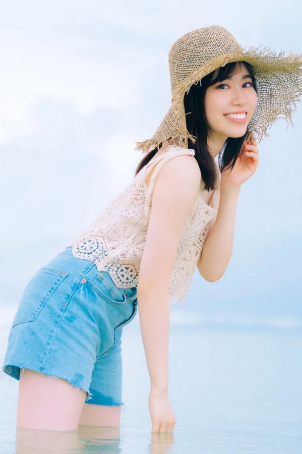    伊達さゆり写真集《あしあと》：清纯治愈系家居与沙滩戏水写真 [109P]第65张图片