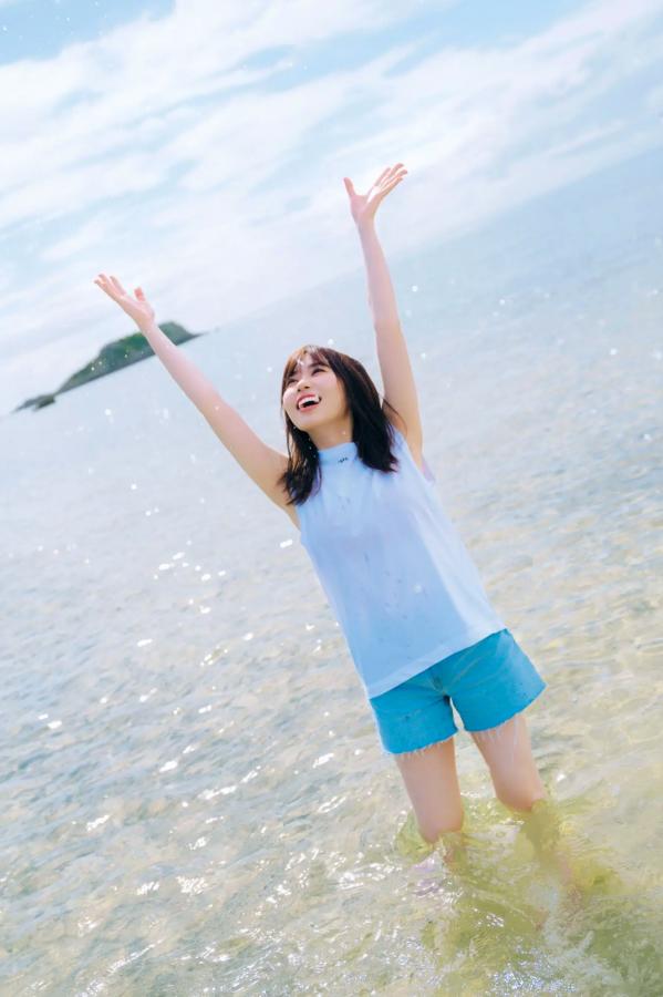    伊達さゆり写真集《あしあと》：清纯治愈系家居与沙滩戏水写真 [109P]第75张图片