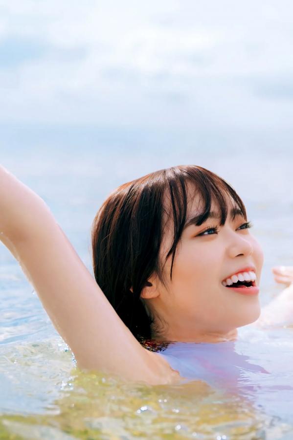    伊達さゆり写真集《あしあと》：清纯治愈系家居与沙滩戏水写真 [109P]第77张图片