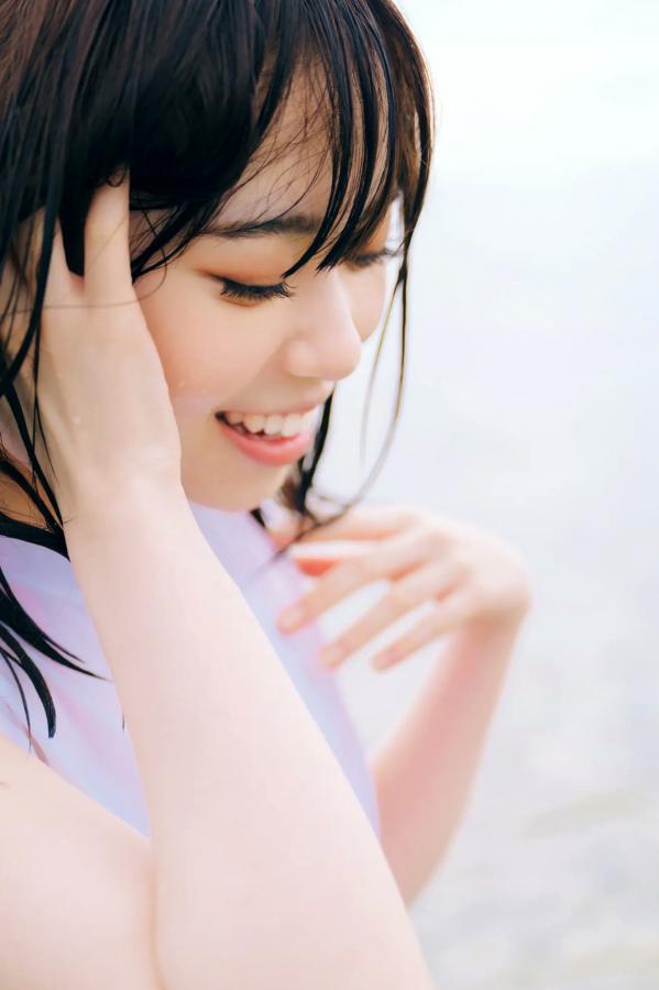    伊達さゆり写真集《あしあと》：清纯治愈系家居与沙滩戏水写真 [109P]第81张图片