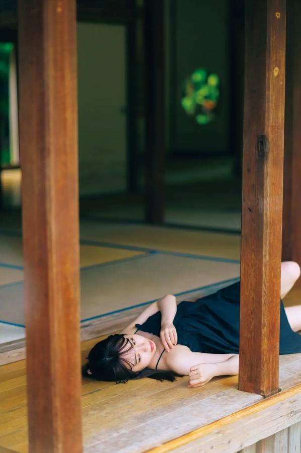    伊達さゆり写真集《あしあと》：清纯治愈系家居与沙滩戏水写真 [109P]第88张图片