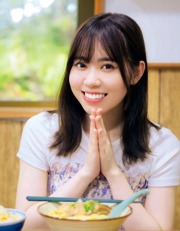    伊達さゆり写真集《あしあと》：清纯治愈系家居与沙滩戏水写真 [109P]第96张图片