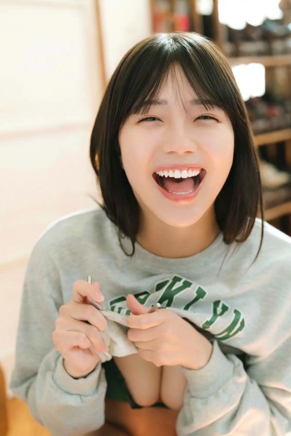   工藤理子 - 恋する引力 [126P] 日本清纯女神极品内衣比基尼私房写真第24张图片