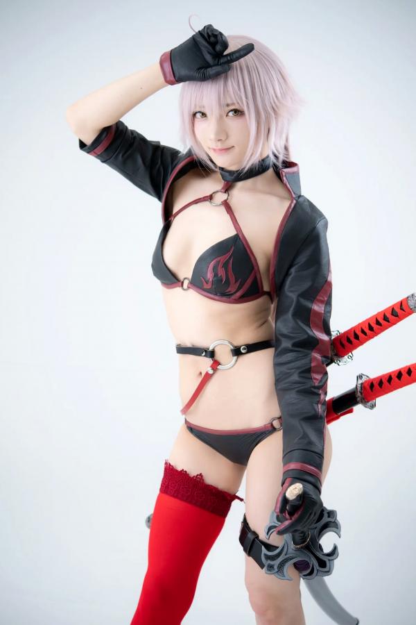    [Cosplay] 尊みを感じて桜井 - FGO黑贞德狂阶泳装性感私房写真 [162P]第59张图片