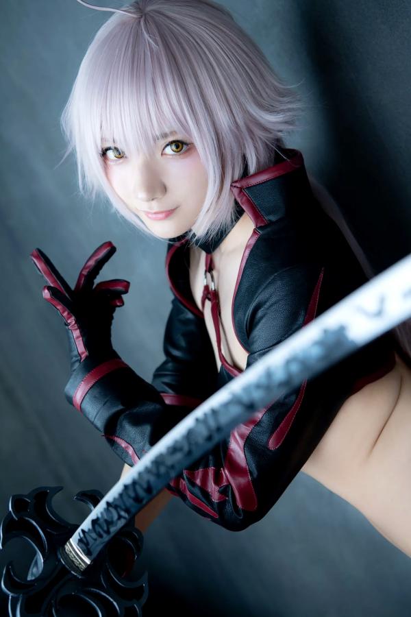    [Cosplay] 尊みを感じて桜井 - FGO黑贞德狂阶泳装性感私房写真 [162P]第140张图片