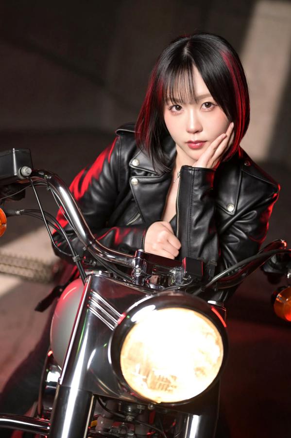   夜道雪 - 酷飒皮衣枪械写真 帅气机车女郎GUN ACTION[45P]第12张图片