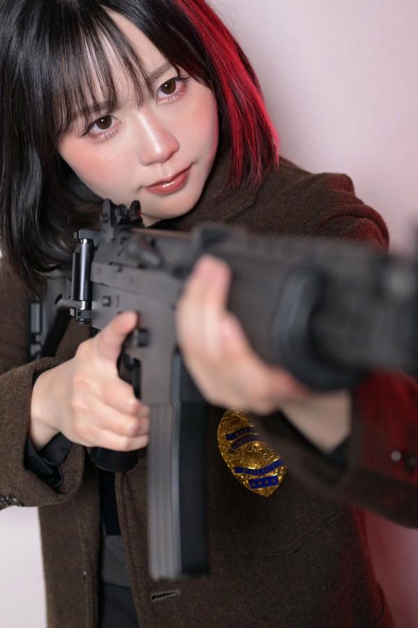   夜道雪 - 酷飒皮衣枪械写真 帅气机车女郎GUN ACTION[45P]第28张图片