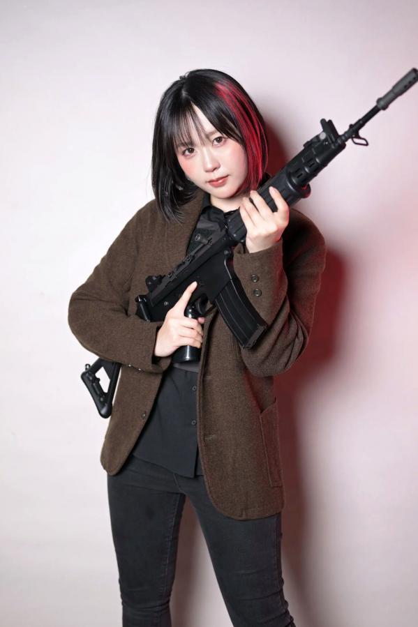   夜道雪 - 酷飒皮衣枪械写真 帅气机车女郎GUN ACTION[45P]第31张图片