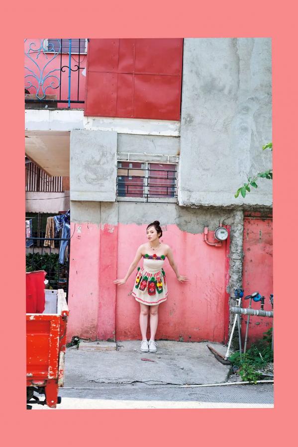   宮田愛萌 - Lilas写真集 [152P]：日本女神浴室湿身私房诱惑与清纯家居写真第15张图片