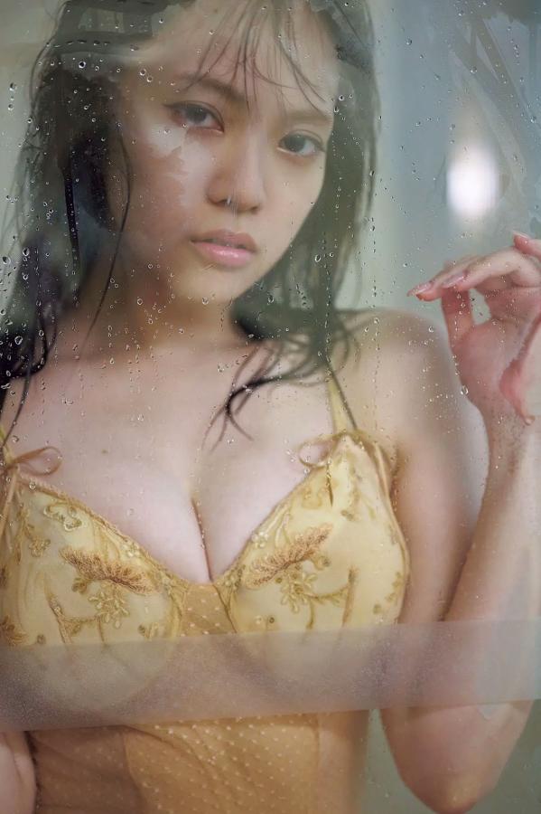   宮田愛萌 - Lilas写真集 [152P]：日本女神浴室湿身私房诱惑与清纯家居写真第30张图片