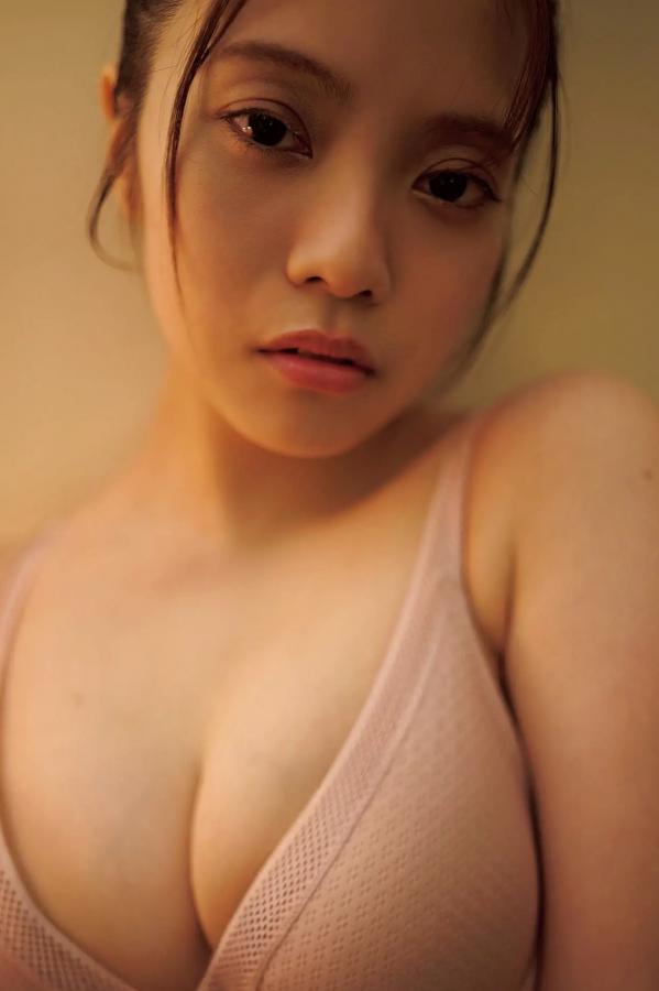   宮田愛萌 - Lilas写真集 [152P]：日本女神浴室湿身私房诱惑与清纯家居写真第62张图片