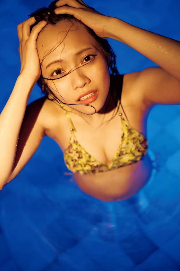   宮田愛萌 - Lilas写真集 [152P]：日本女神浴室湿身私房诱惑与清纯家居写真第66张图片