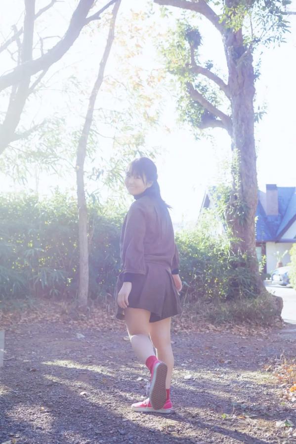   福井梨莉華《二十岁之冬》日系清纯童颜巨乳比基尼家居写真 [76P]第4张图片