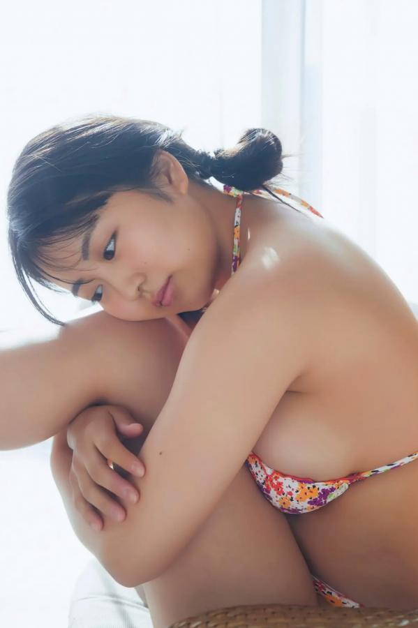   福井梨莉華《二十岁之冬》日系清纯童颜巨乳比基尼家居写真 [76P]第38张图片
