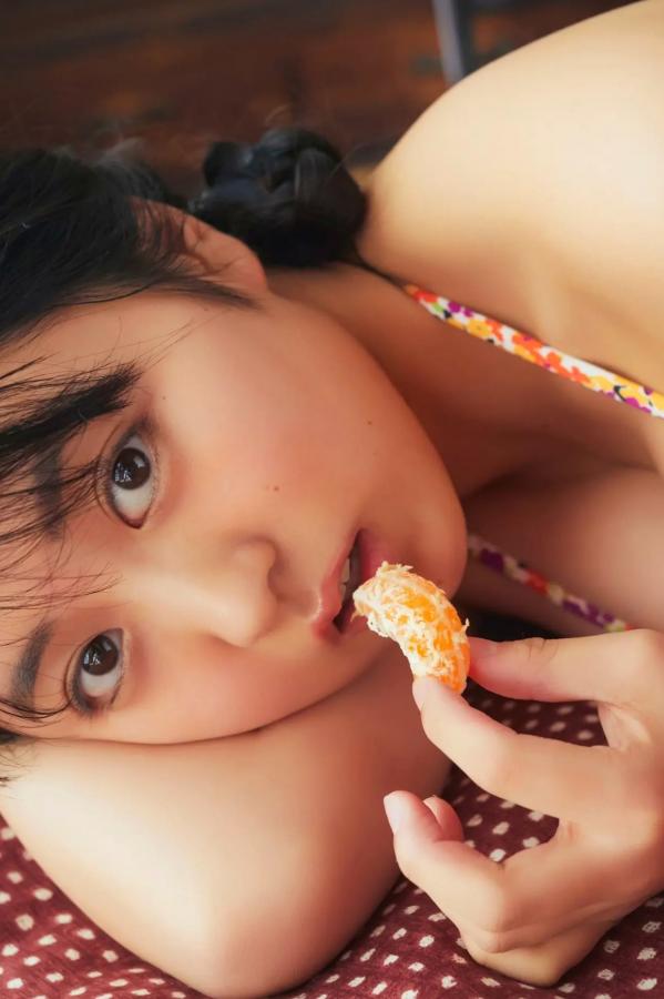   福井梨莉華《二十岁之冬》日系清纯童颜巨乳比基尼家居写真 [76P]第46张图片