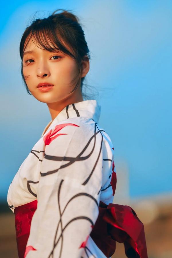   沢美沙樹《美圧天使》海边蓝色比基尼与日式和服风情性感写真 [58P]第39张图片