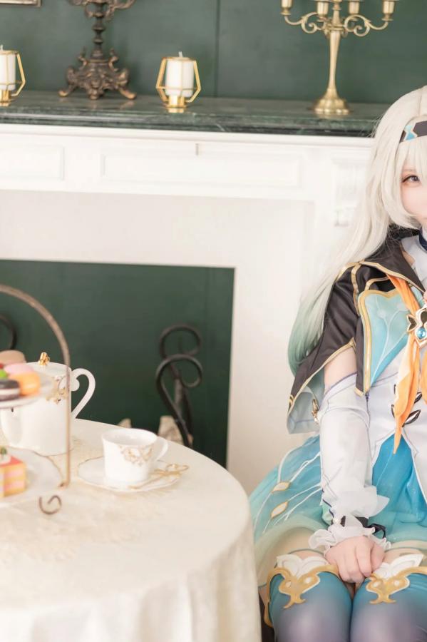  [Cosplay] Atsuki あつき 崩坏星穹铁道银狼流萤兔女郎性感角色扮演写真第6张图片