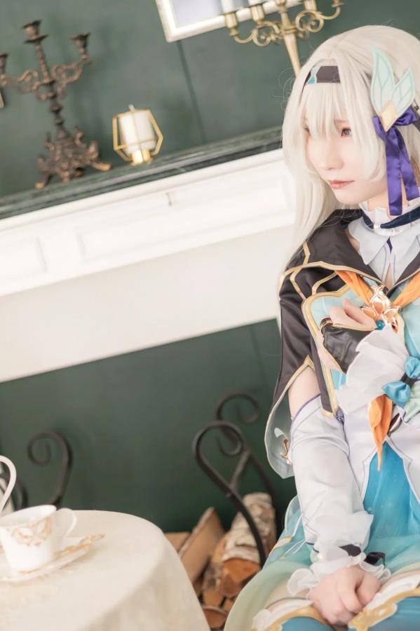   [Cosplay] Atsuki あつき 崩坏星穹铁道银狼流萤兔女郎性感角色扮演写真第7张图片