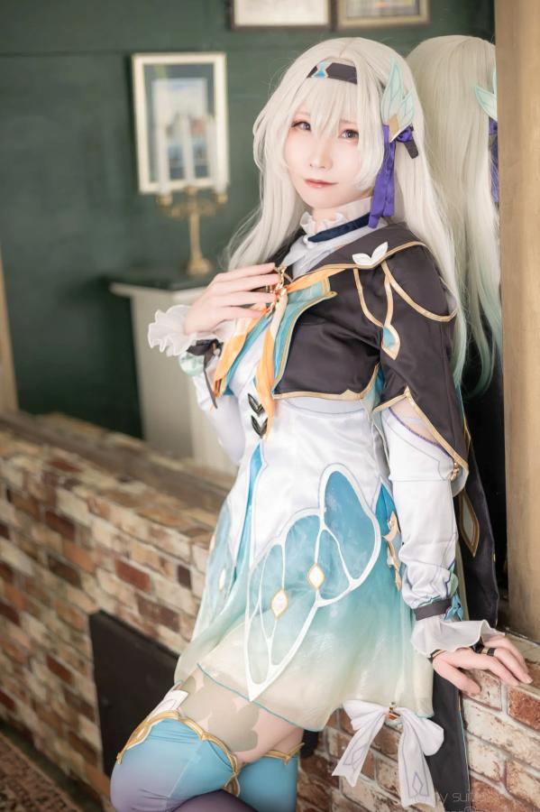   [Cosplay] Atsuki あつき 崩坏星穹铁道银狼流萤兔女郎性感角色扮演写真第10张图片