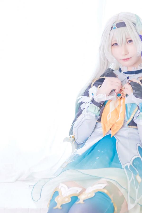   [Cosplay] Atsuki あつき 崩坏星穹铁道银狼流萤兔女郎性感角色扮演写真第16张图片