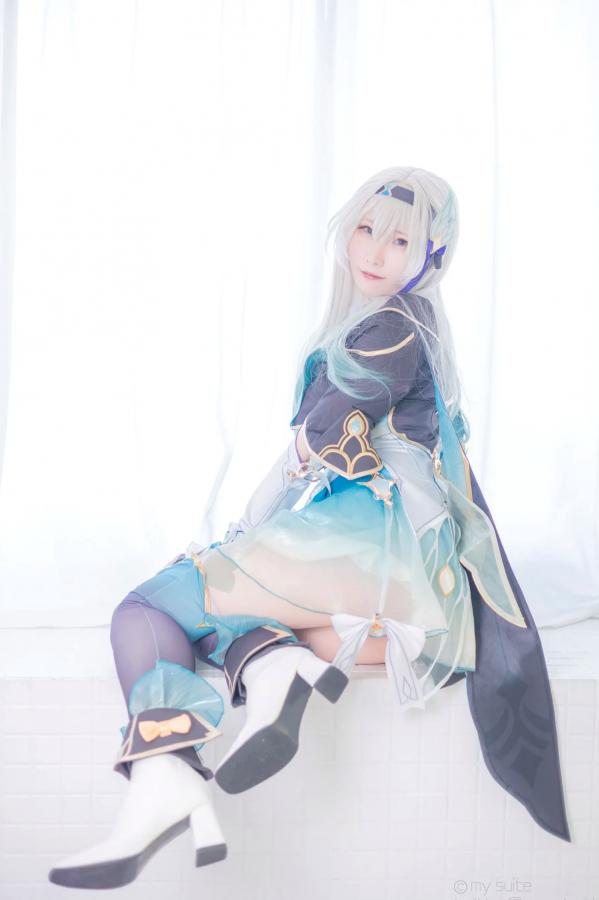   [Cosplay] Atsuki あつき 崩坏星穹铁道银狼流萤兔女郎性感角色扮演写真第26张图片